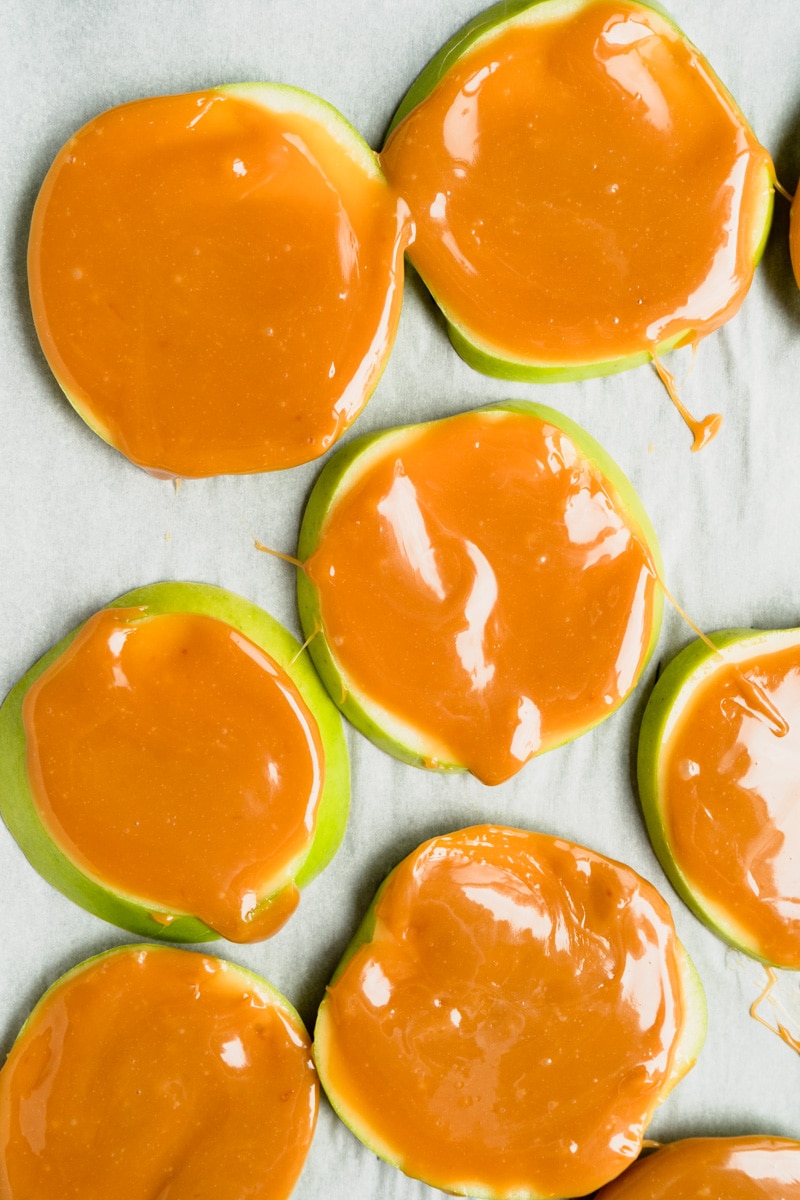 Caramel topped apple slices.