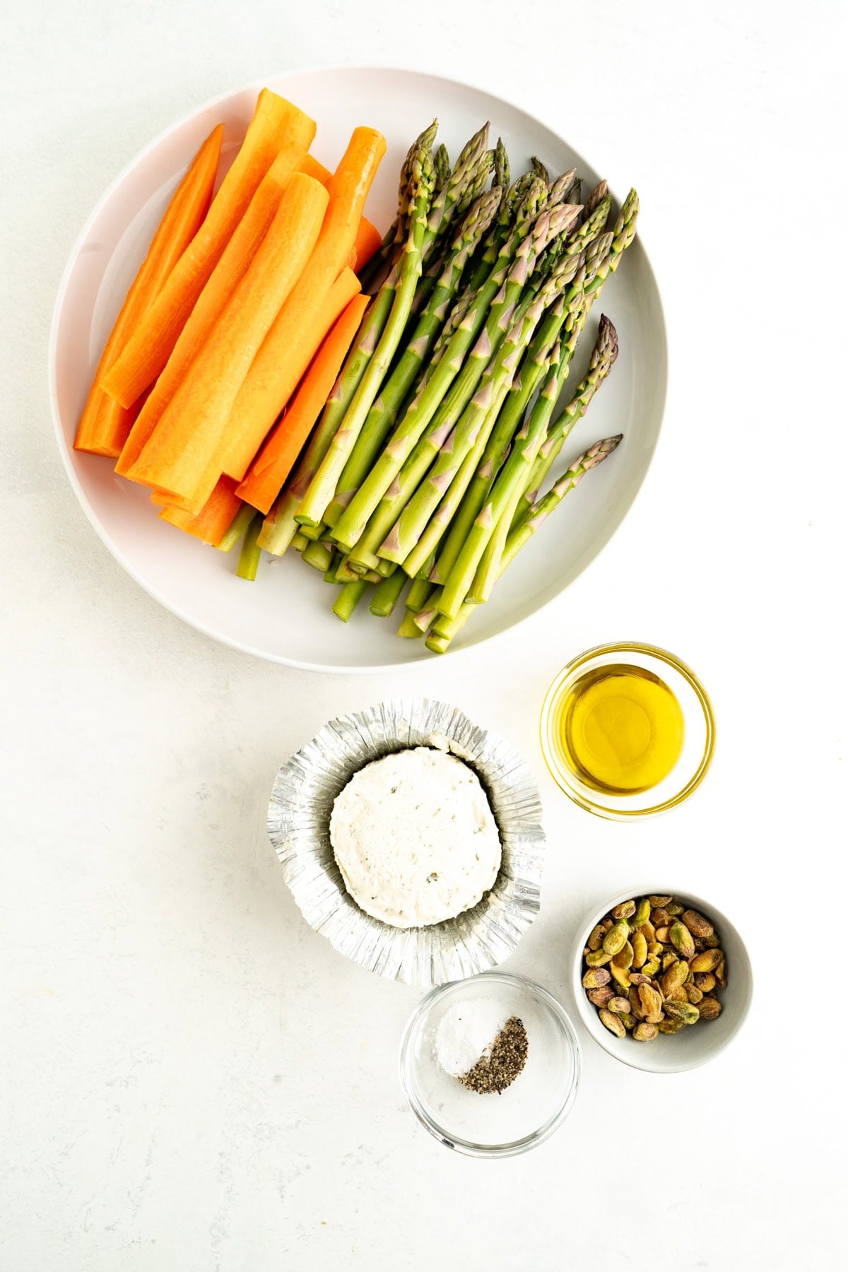Ingredients for roasted carrots and asparagus.
