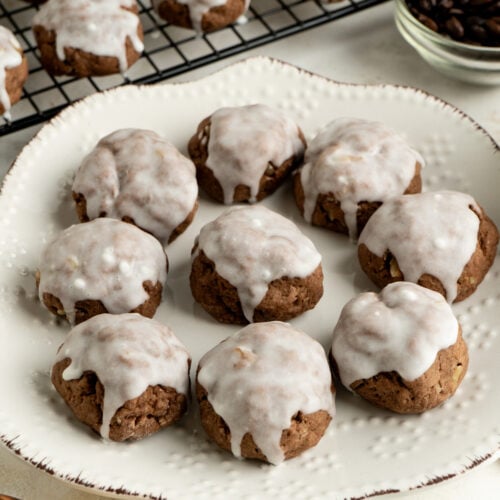 A plate of Italian Chocolate Spiced Cookies.