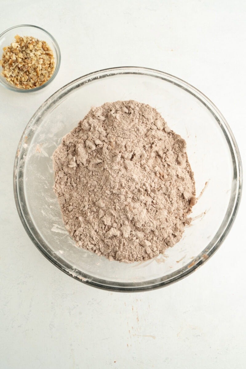How the dry cookie mix should look after mixing in the shortening.